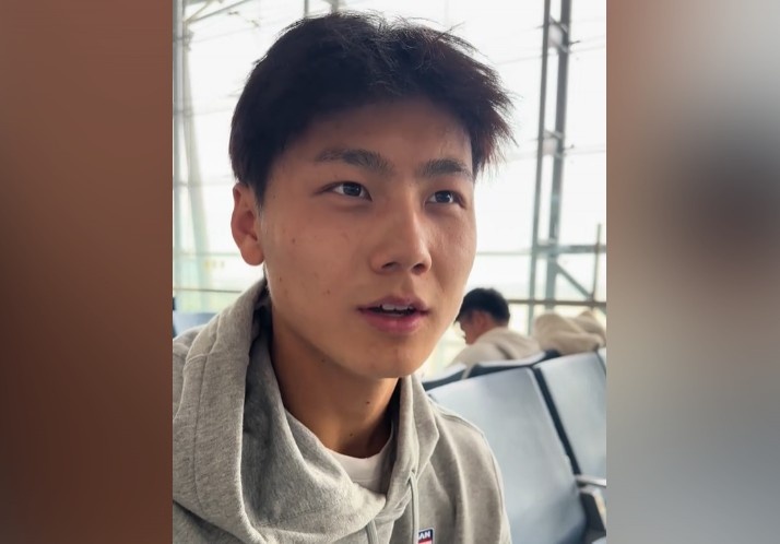 為何半場過后不久被換下？毛偉杰：兩條腿特別緊，李導(dǎo)怕我受傷