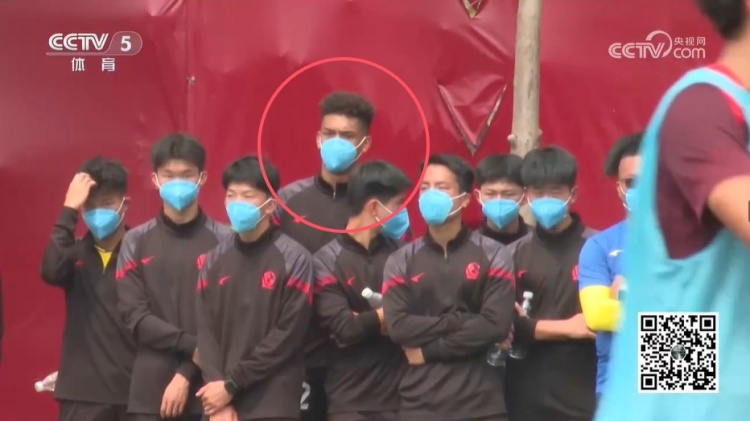 無緣U17國足名單，張洪福隨恒大足校觀摩國少隊訓練