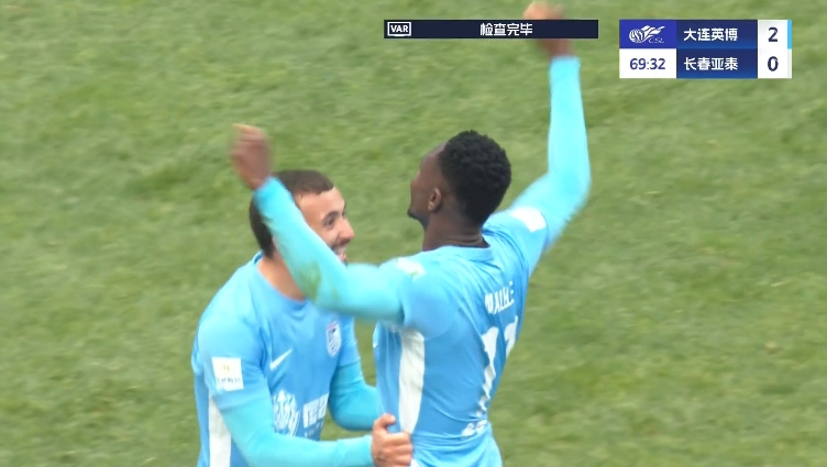 馬萊萊大連處子球！呂焯毅助攻馬萊萊破門，大連英博2-0亞泰